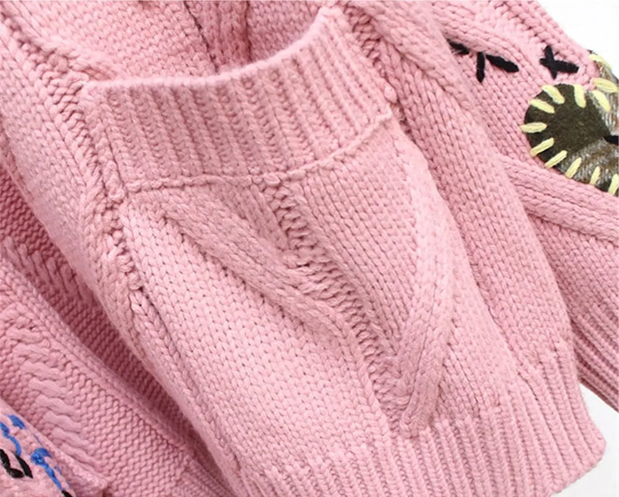 CHARTOU Women Chunky Cable Knit Cardigan Embroidery Button Down Sweater Jacket Knitwear